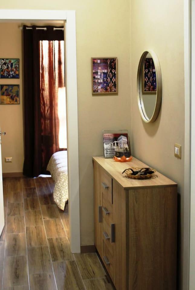 2V1 - Blloku Mac Apartment Tiranë Luaran gambar