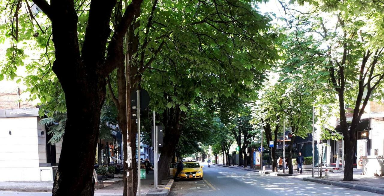 2V1 - Blloku Mac Apartment Tiranë Luaran gambar