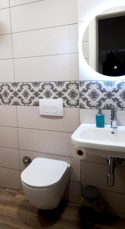 2V1 - Blloku Mac Apartment Tiranë Luaran gambar